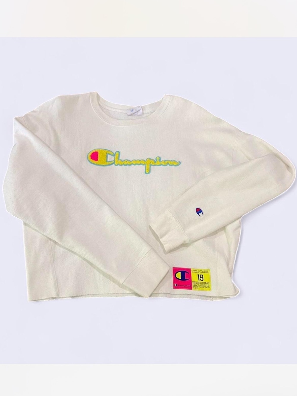 Champion • Long Sleeve Cropped Crewneck
